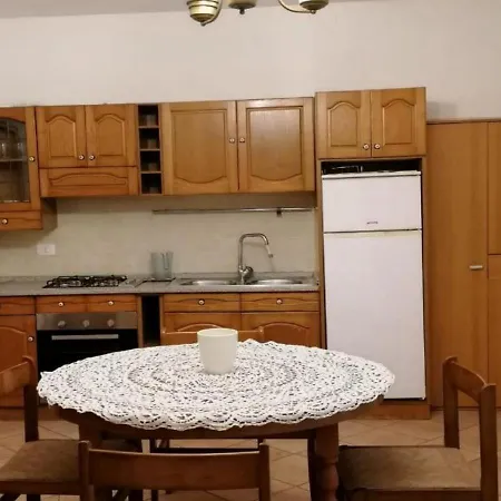 Little Star Pioppa Apartman Riondi